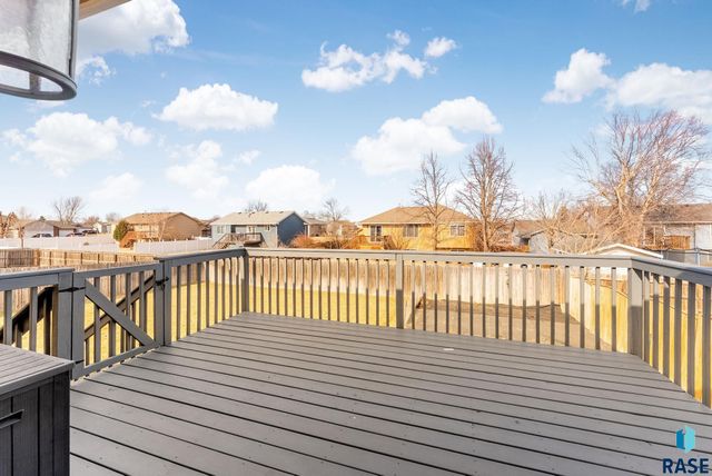 6600 W 67th St Street, Sioux Falls, SD 57106