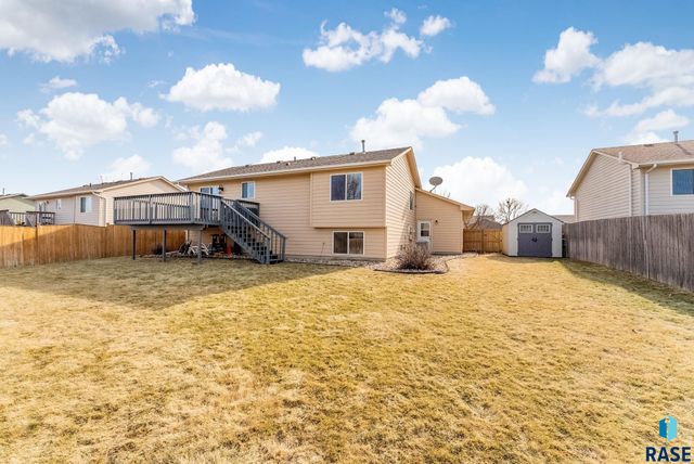 6600 W 67th St Street, Sioux Falls, SD 57106