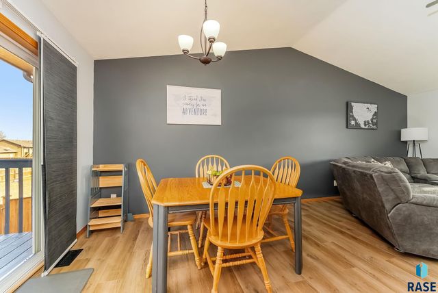 6600 W 67th St Street, Sioux Falls, SD 57106