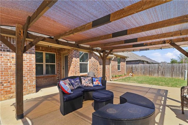 7709 Brooklyn Avenue, Springdale, AR 72762