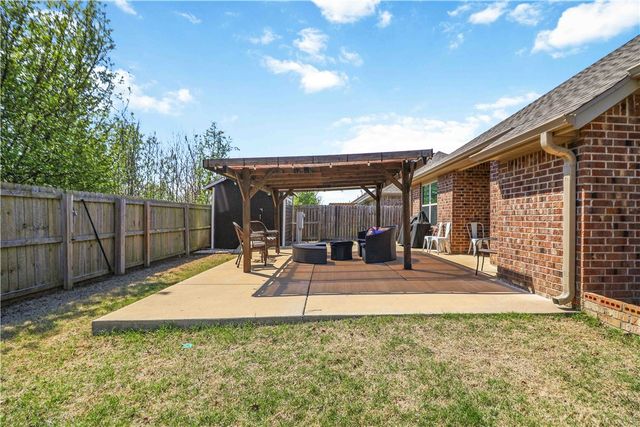 7709 Brooklyn Avenue, Springdale, AR 72762