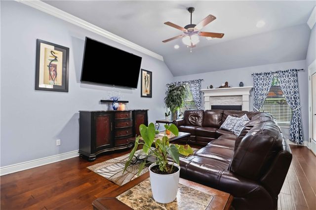 7709 Brooklyn Avenue, Springdale, AR 72762