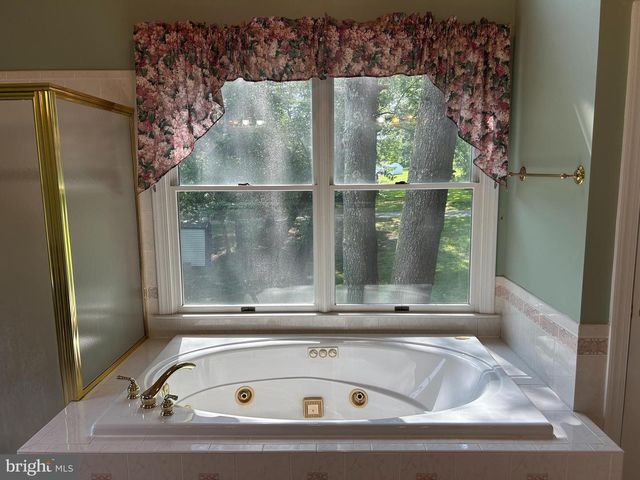 14205 MILLTOWN RD, Lovettsville, VA 20180