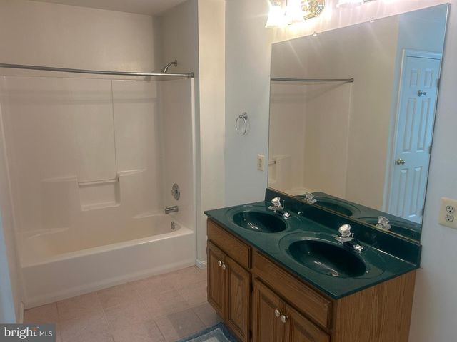 14205 MILLTOWN RD, Lovettsville, VA 20180
