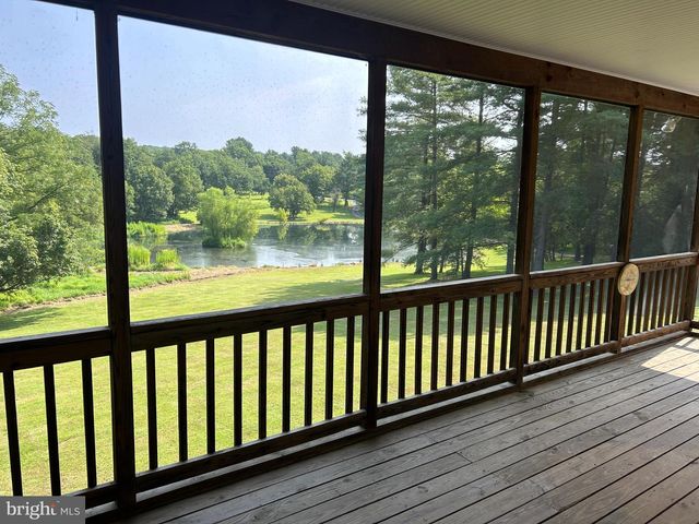 14205 MILLTOWN RD, Lovettsville, VA 20180