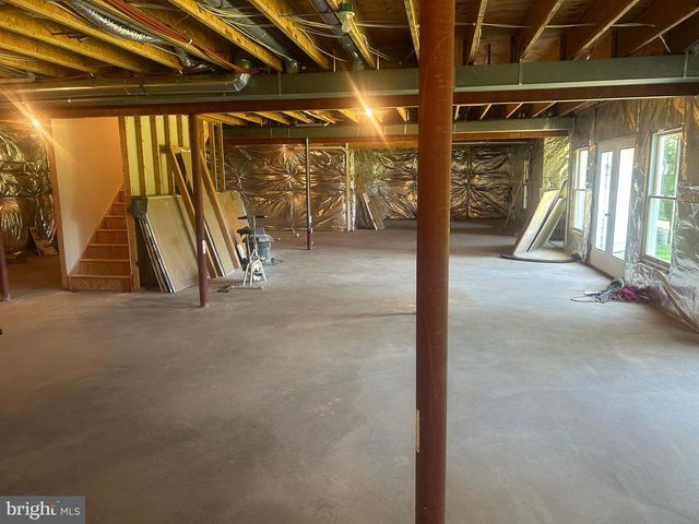 14205 MILLTOWN RD, Lovettsville, VA 20180