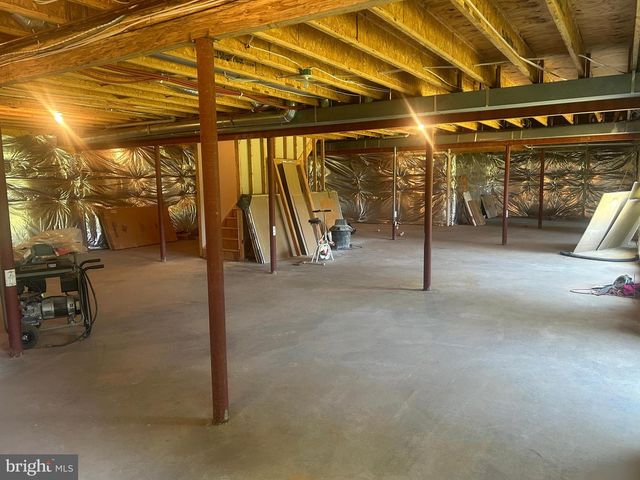 14205 MILLTOWN RD, Lovettsville, VA 20180