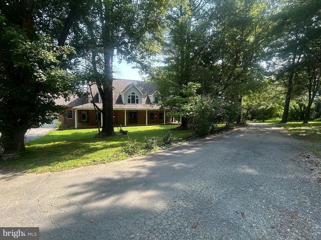 14205 MILLTOWN RD, Lovettsville, VA 20180