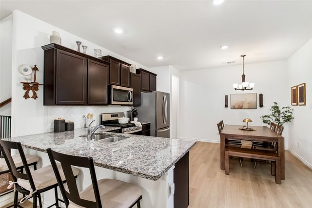 1712 Ferguson Lane, Mckinney, TX 75071
