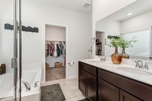 1712 Ferguson Lane, Mckinney, TX 75071