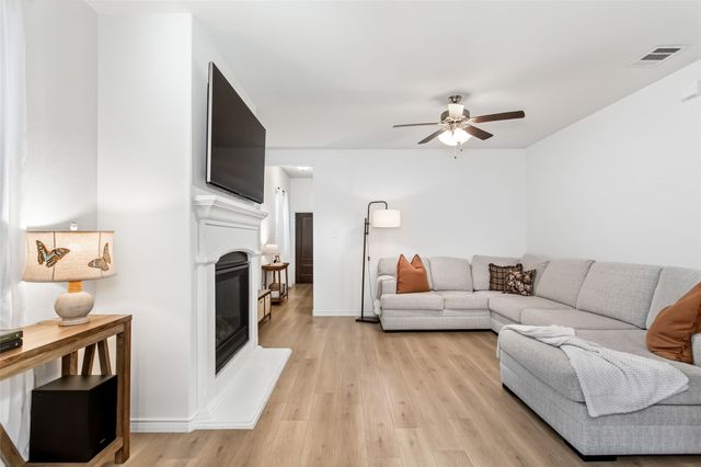 1712 Ferguson Lane, Mckinney, TX 75071