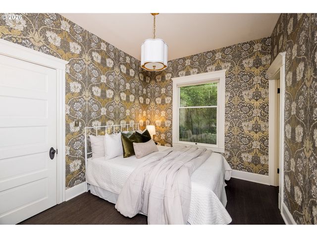 3426 Se STEPHENS St, Portland, OR 97214