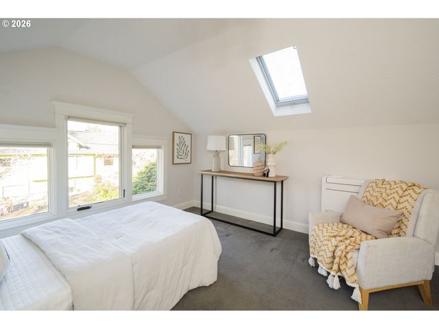 3426 Se STEPHENS St, Portland, OR 97214