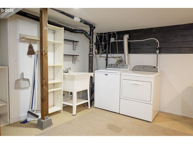 3426 Se STEPHENS St, Portland, OR 97214