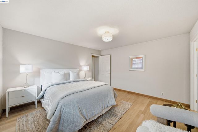 10561 Carver Dr, Cupertino, CA 95014