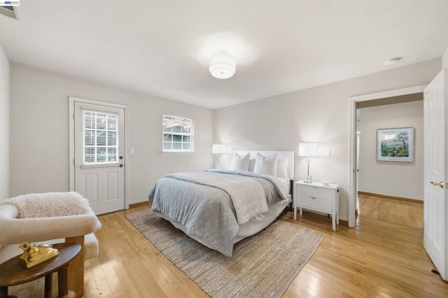 10561 Carver Dr, Cupertino, CA 95014