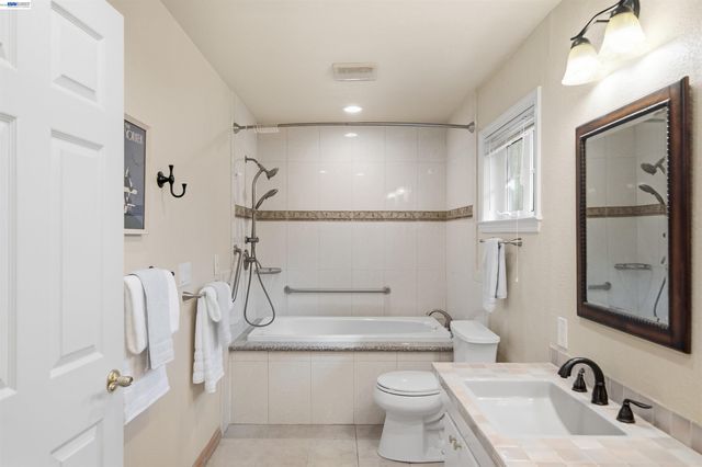 10561 Carver Dr, Cupertino, CA 95014
