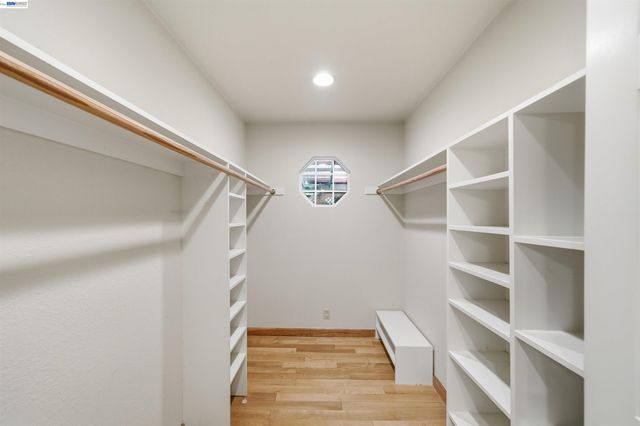 10561 Carver Dr, Cupertino, CA 95014