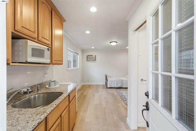 10561 Carver Dr, Cupertino, CA 95014