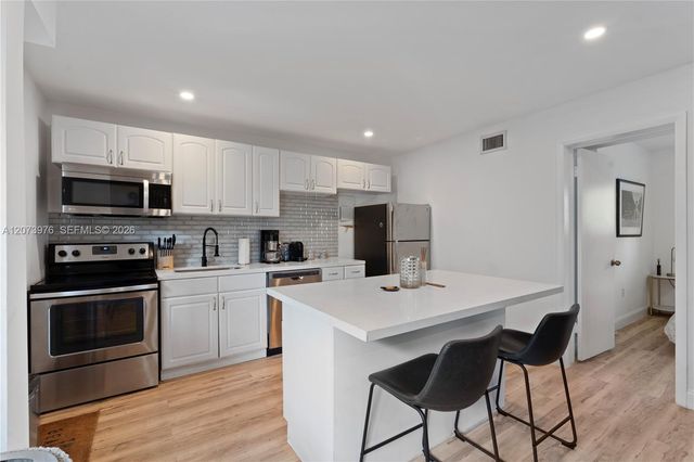 3242 Mary Street S311, Miami, FL 33133