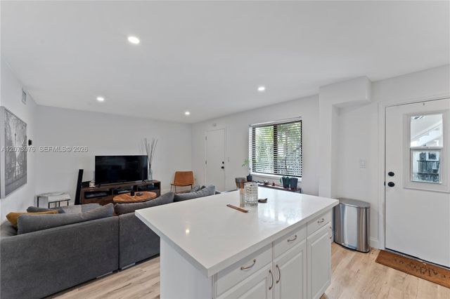 3242 Mary Street S311, Miami, FL 33133
