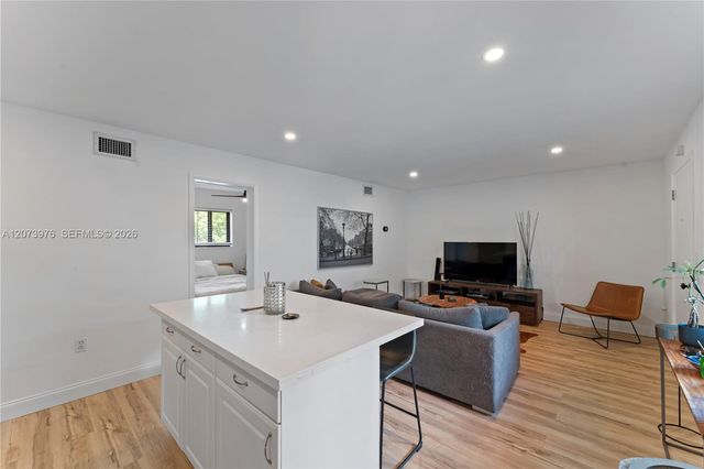 3242 Mary Street S311, Miami, FL 33133
