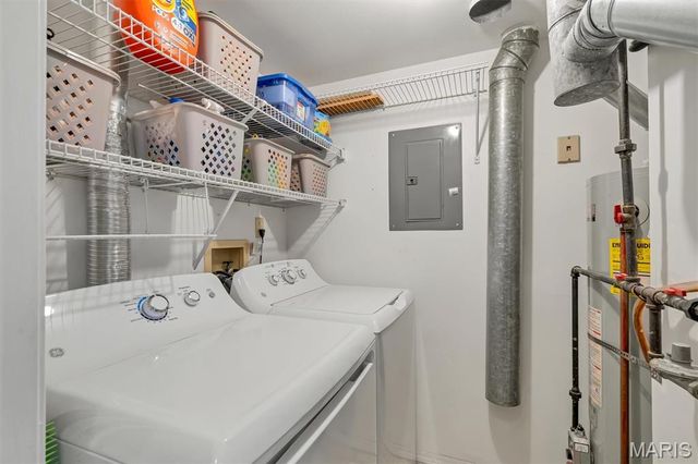 5186 Hollow Wood Court B, St Louis, MO 63128