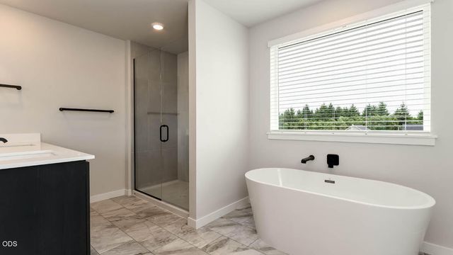 21812 SE Stromboli Court, Bend, OR 97702