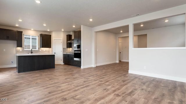 21812 SE Stromboli Court, Bend, OR 97702
