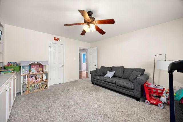 4503 Heatherwilde Street, Sugar Land, TX 77479
