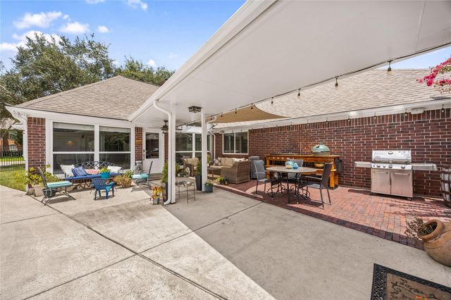 4503 Heatherwilde Street, Sugar Land, TX 77479
