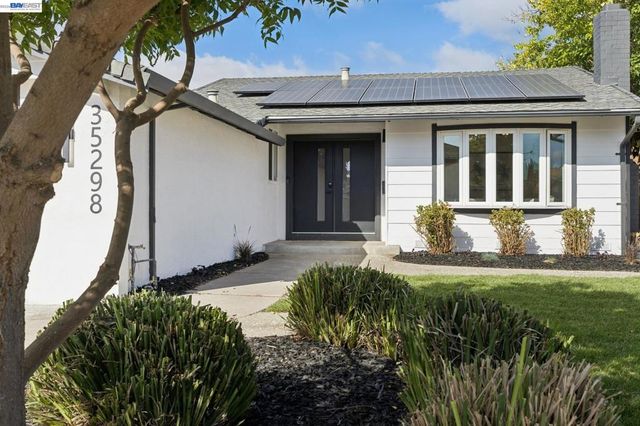 35298 Aquado Ct, Fremont, CA 94536