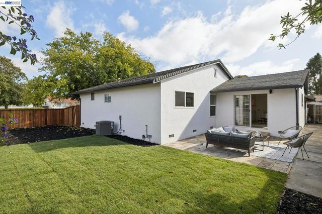 35298 Aquado Ct, Fremont, CA 94536
