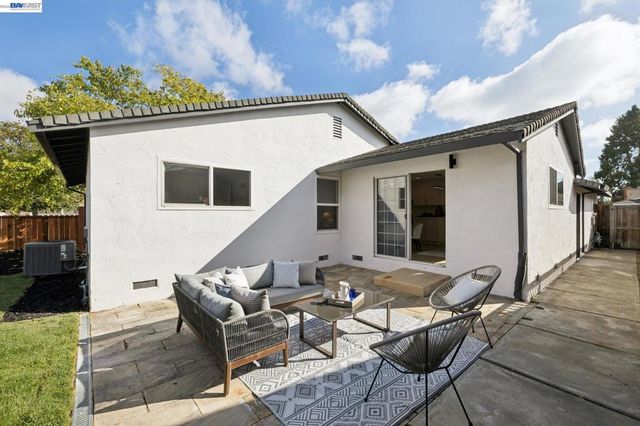 35298 Aquado Ct, Fremont, CA 94536