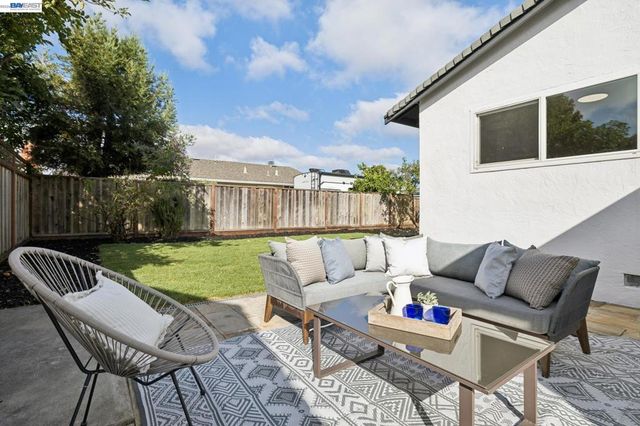 35298 Aquado Ct, Fremont, CA 94536