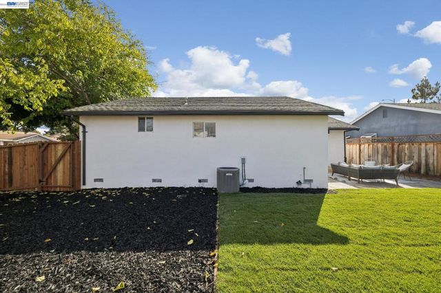 35298 Aquado Ct, Fremont, CA 94536