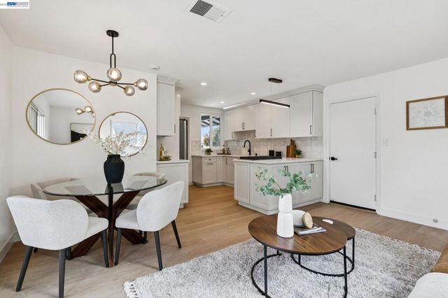 35298 Aquado Ct, Fremont, CA 94536