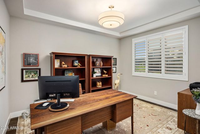 2948 E TINA Drive, Phoenix, AZ 85050