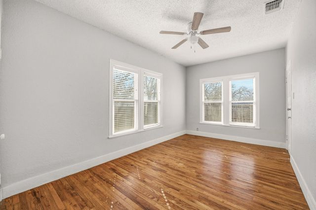 604 E Broadway Street, Stephenville, TX 76401