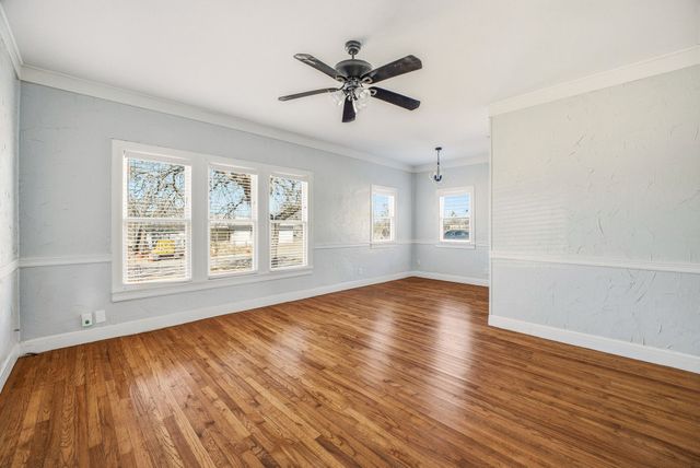 604 E Broadway Street, Stephenville, TX 76401