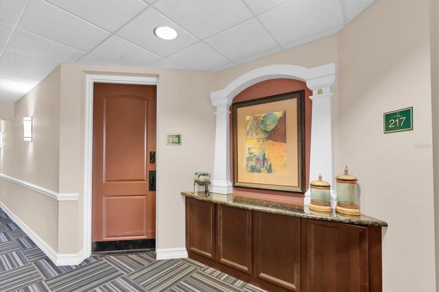 13941 CLUBHOUSE DRIVE 215, Tampa, FL 33618
