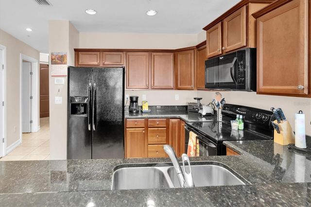 13941 CLUBHOUSE DRIVE 215, Tampa, FL 33618