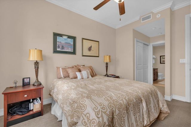 13941 CLUBHOUSE DRIVE 215, Tampa, FL 33618