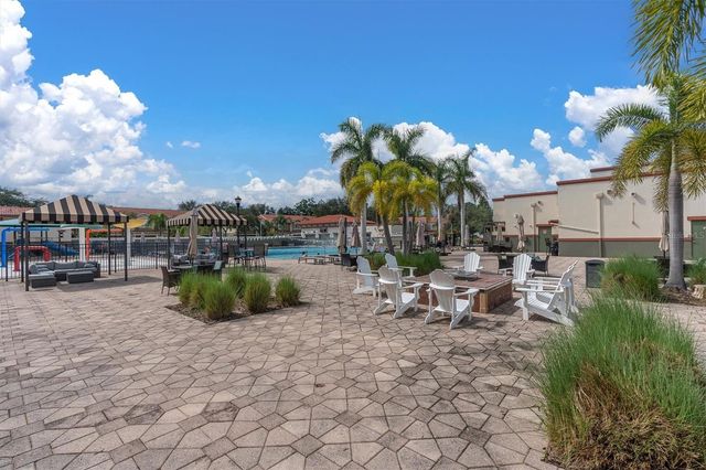 13941 CLUBHOUSE DRIVE 215, Tampa, FL 33618