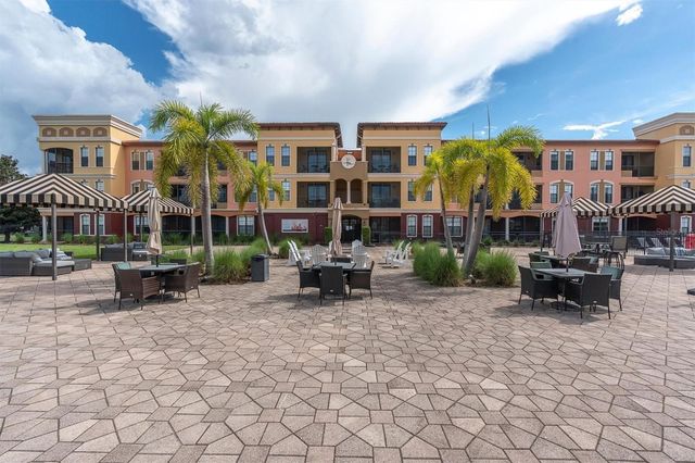13941 CLUBHOUSE DRIVE 215, Tampa, FL 33618