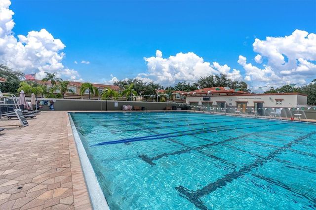 13941 CLUBHOUSE DRIVE 215, Tampa, FL 33618