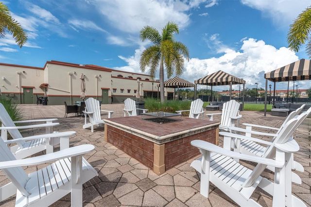 13941 CLUBHOUSE DRIVE 215, Tampa, FL 33618
