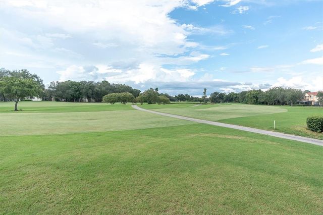 13941 CLUBHOUSE DRIVE 215, Tampa, FL 33618