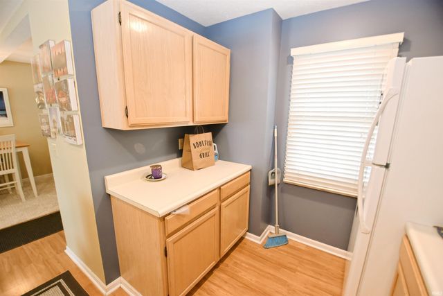 1523 N Oakhill Drive, South Bend, IN 46637