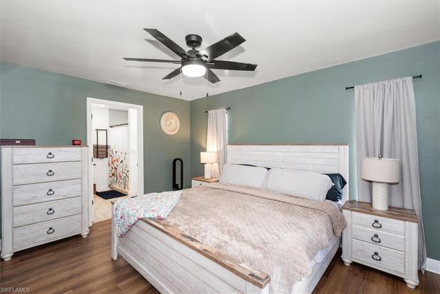 1702 SE 5th CT, Cape Coral, FL 33990